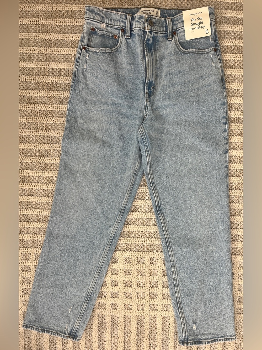 Abercrombie Ultra High Rise 90s Straight Jean 30 (10 Short)